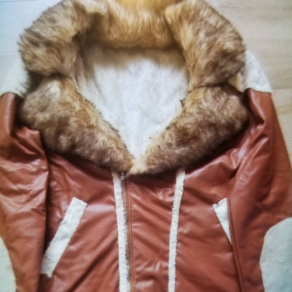 Coat - Picture 3 of 6